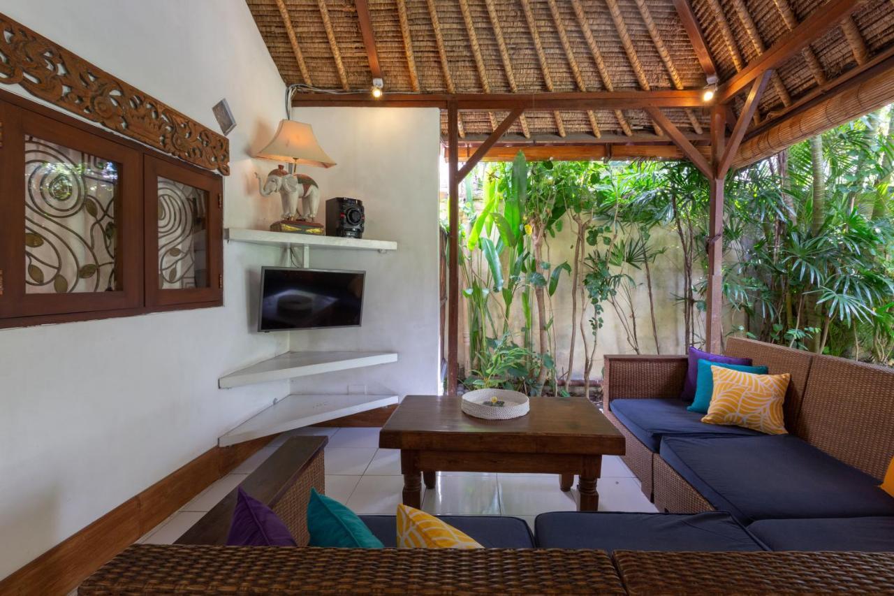 Villa Poppy Seminyak Luaran gambar