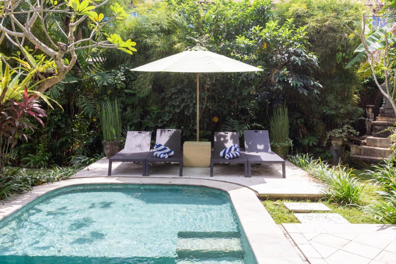 Villa Poppy Seminyak Luaran gambar